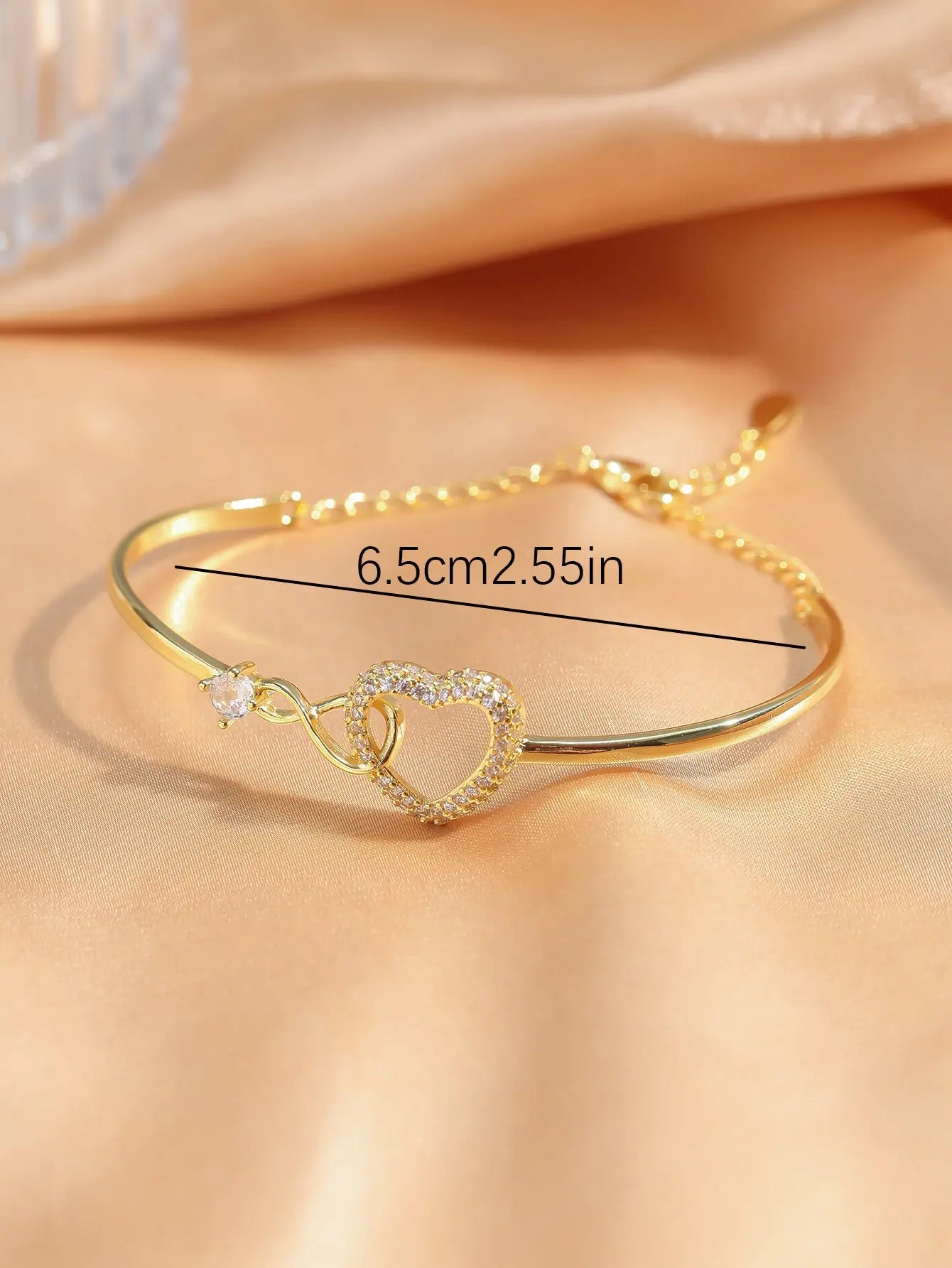 Chain Hollowed Heart Shape Bracelet Elegant High-Grade Design Female gomuto.com