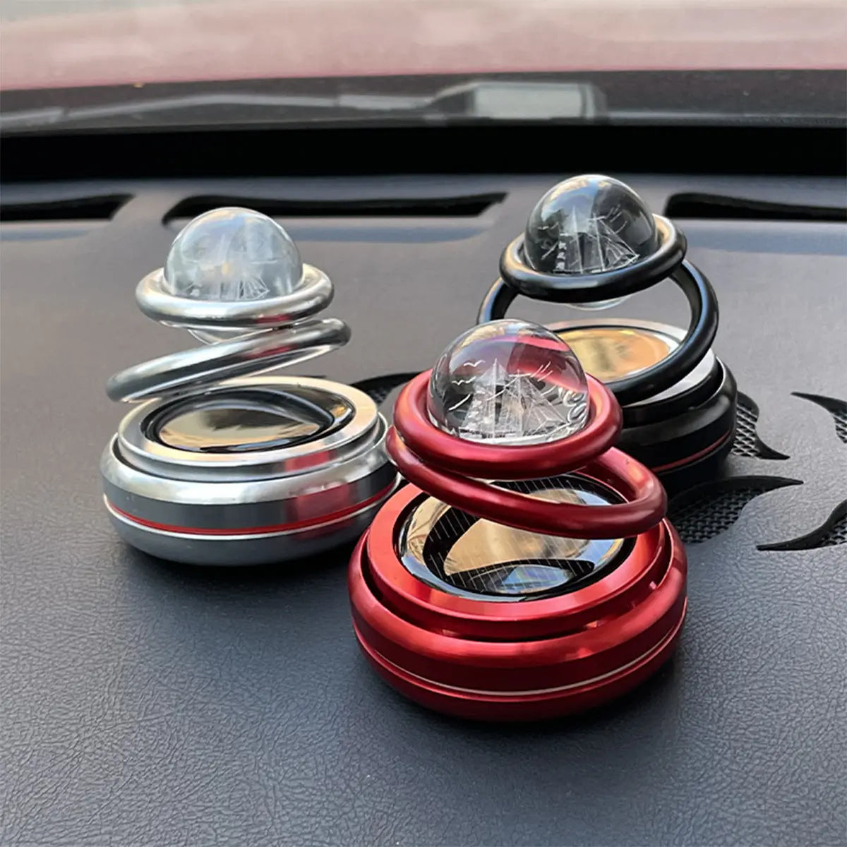 Creative Car Perfume/Air Freshener Decoration, Auto Rotation Gomuto