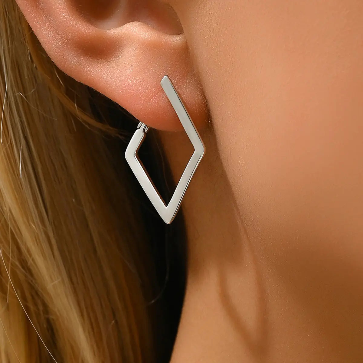 Simple Geometric Quadrilateral Design Earrings gomuto.com