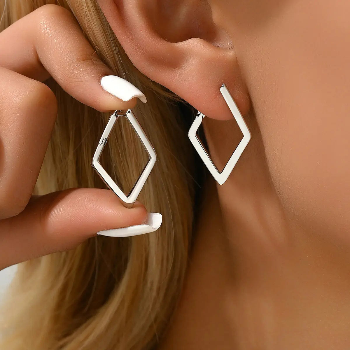 Simple Geometric Quadrilateral Design Earrings gomuto.com