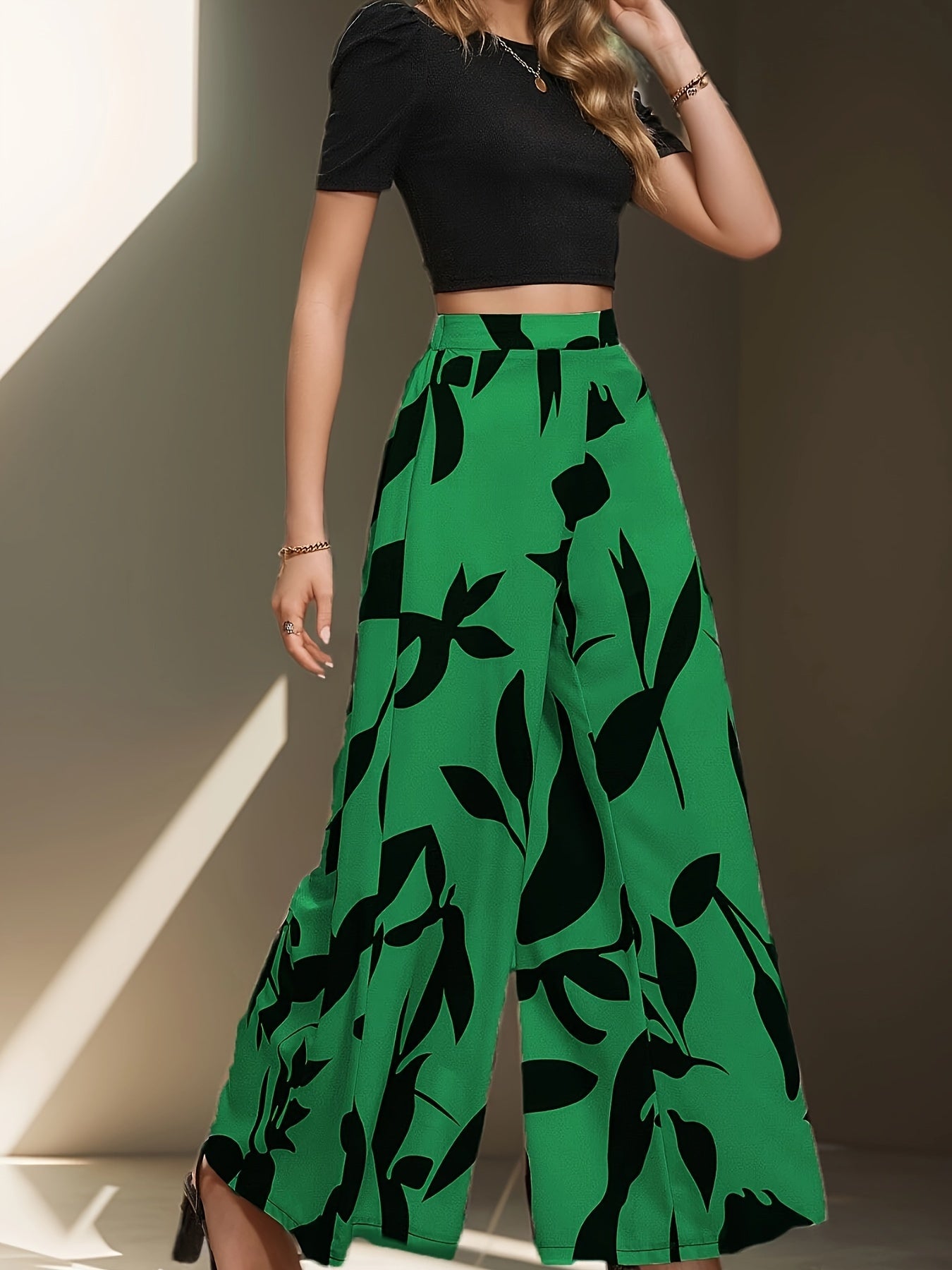 Elegant Two-Piece Pantsuit Set - Solid Color Crew Neck T-Shirt & Leaf Print Wide Leg Pants Outfit for Women