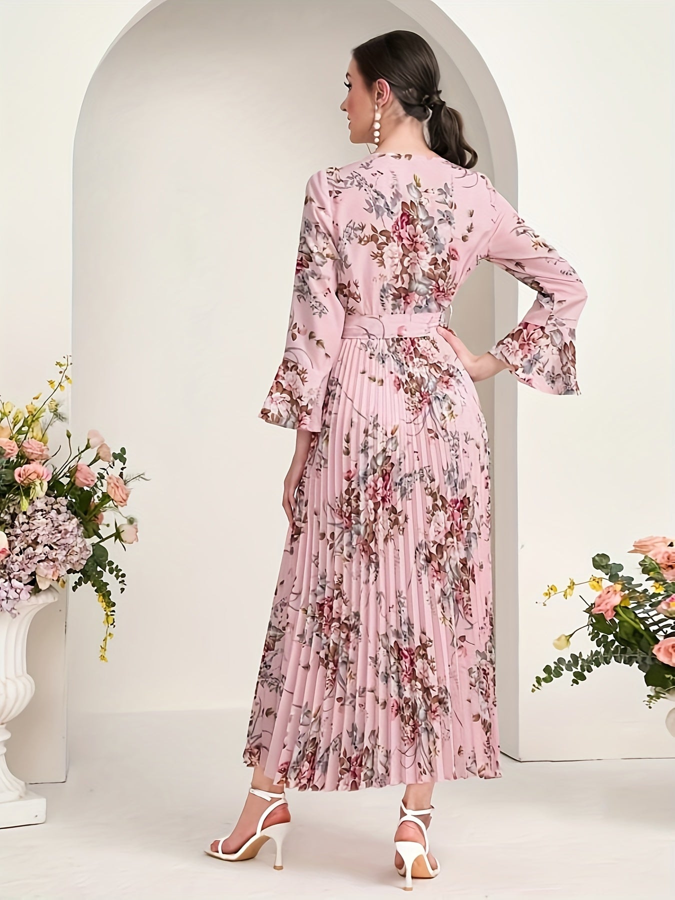 Belted Pleated Floral Print Dress - Elegant Crew Neck Long Sleeve Dress for Women, Perfect for Spring, Fall