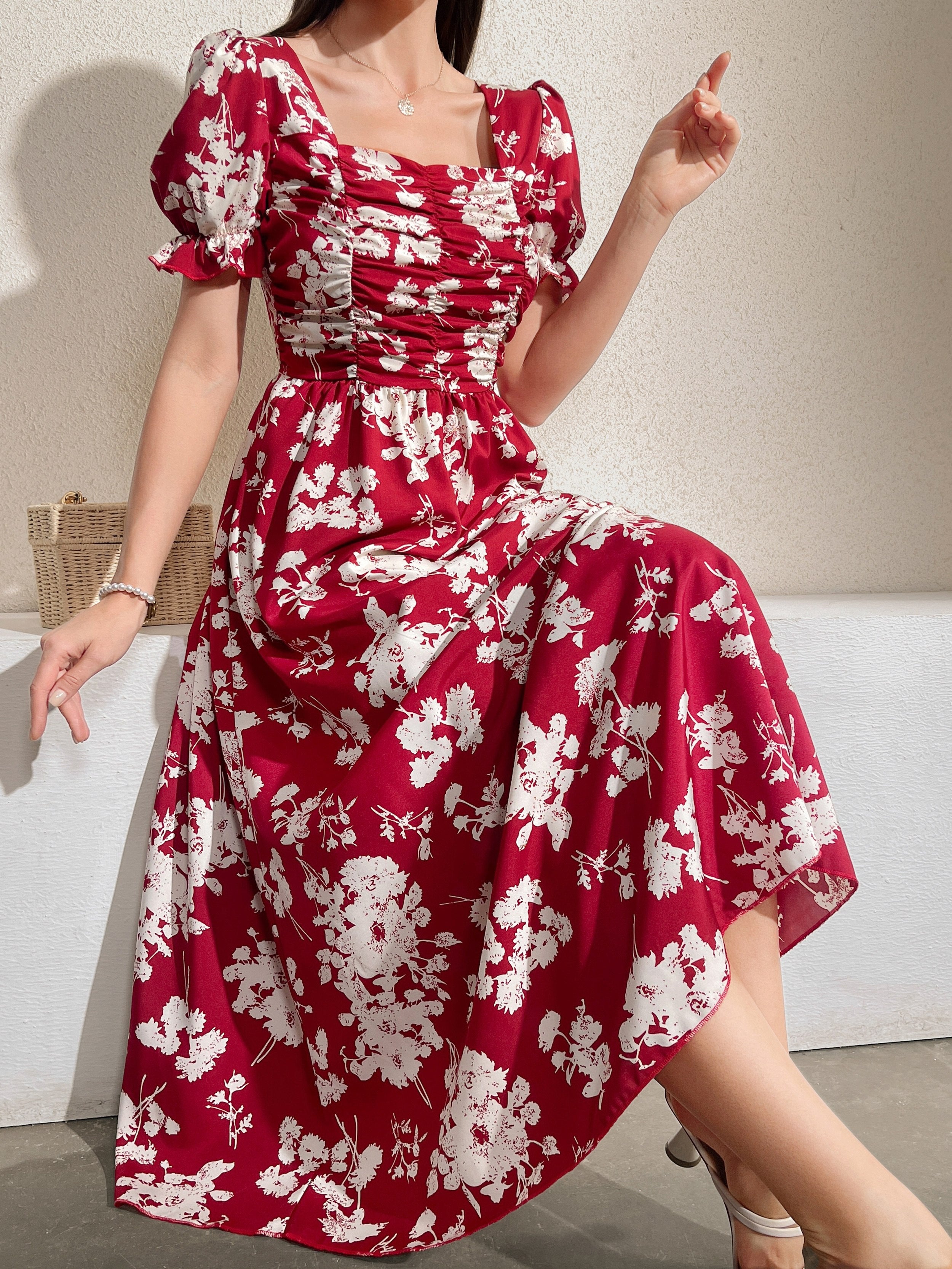 Floral Square Neck Dress with Puff Sleeves and Ruffle Cuffs - Elegant Backless A-Line Design for Spring & Summer - Women's Fashion