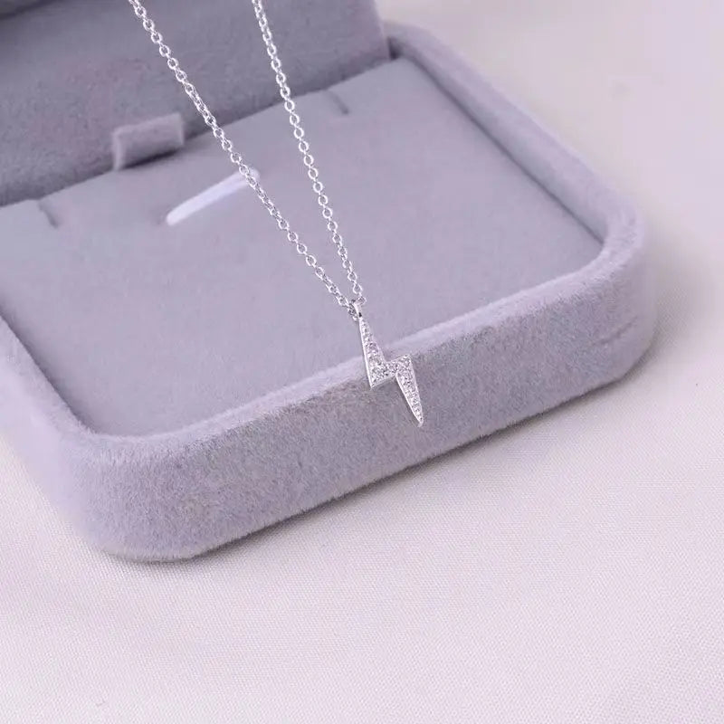 Rhinestone Pendant Japanese And Korean Women's Niche Necklace gomuto.com