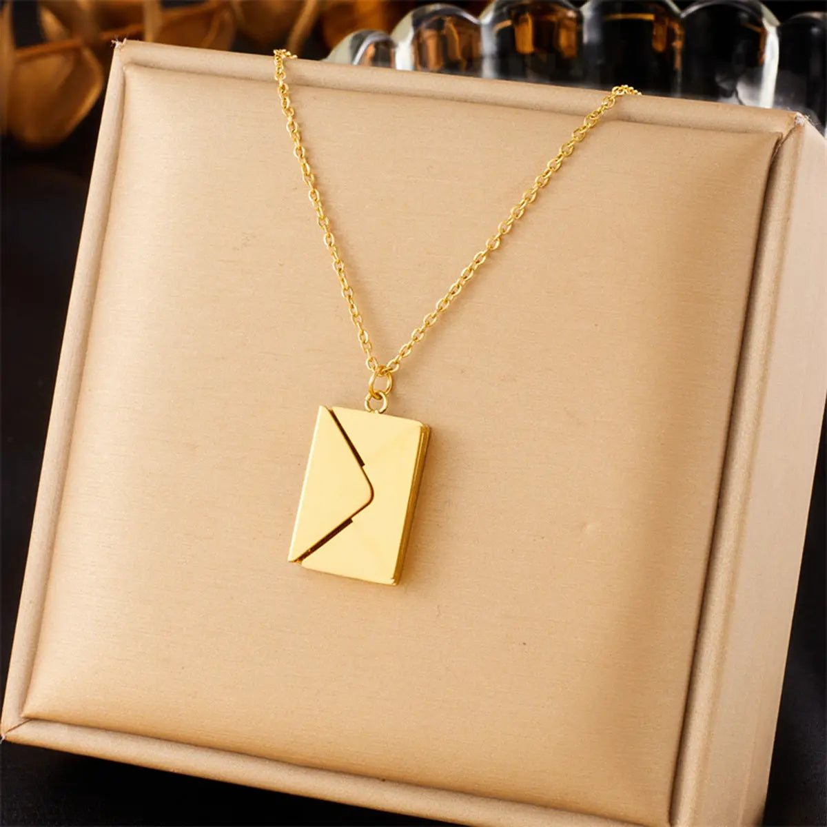 Simple Personality Envelope Pendant Necklace Fashion Retro gomuto.com
