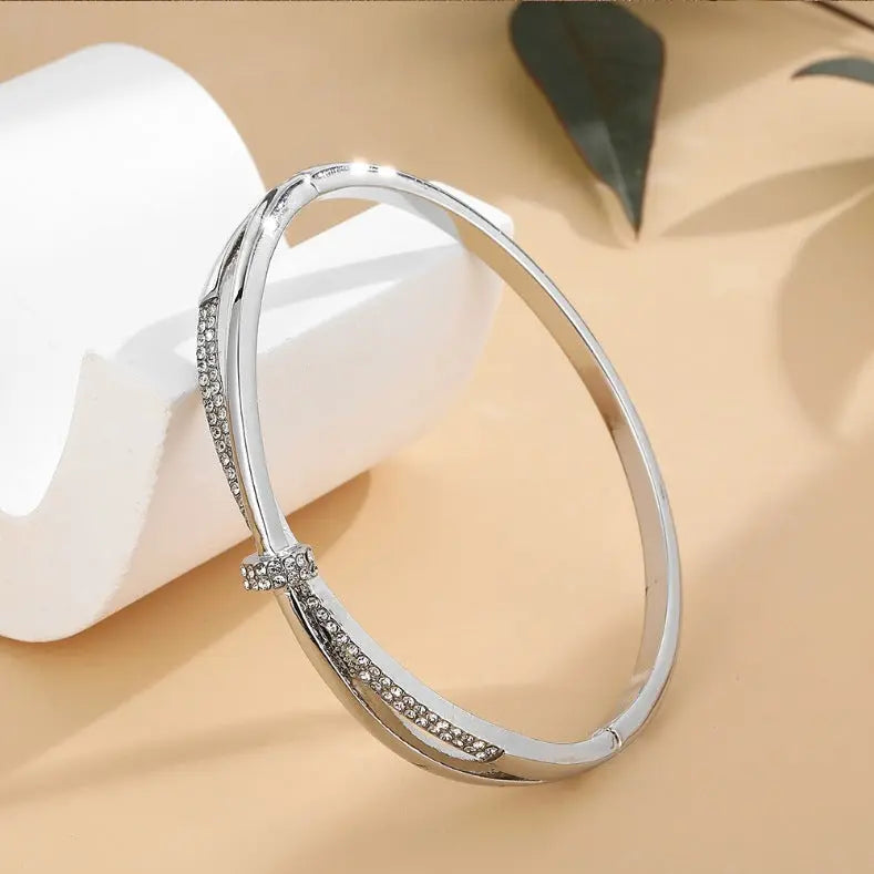 Special-interest Design Simple Bracelet Affordable Luxury Style Personality gomuto.com