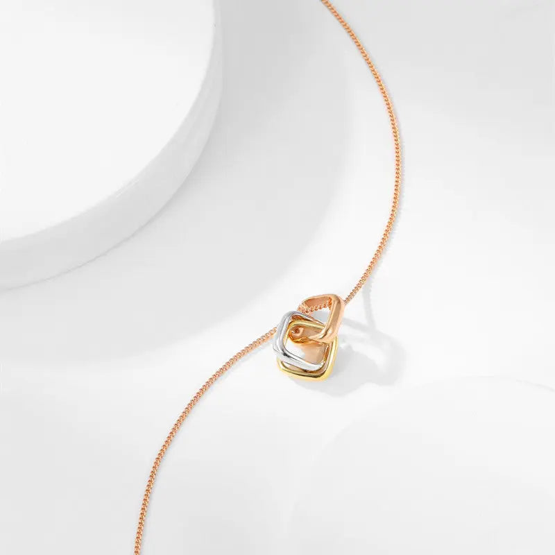 Square Three-color Ring Necklace Interlocking Clavicle Chain gomuto.com