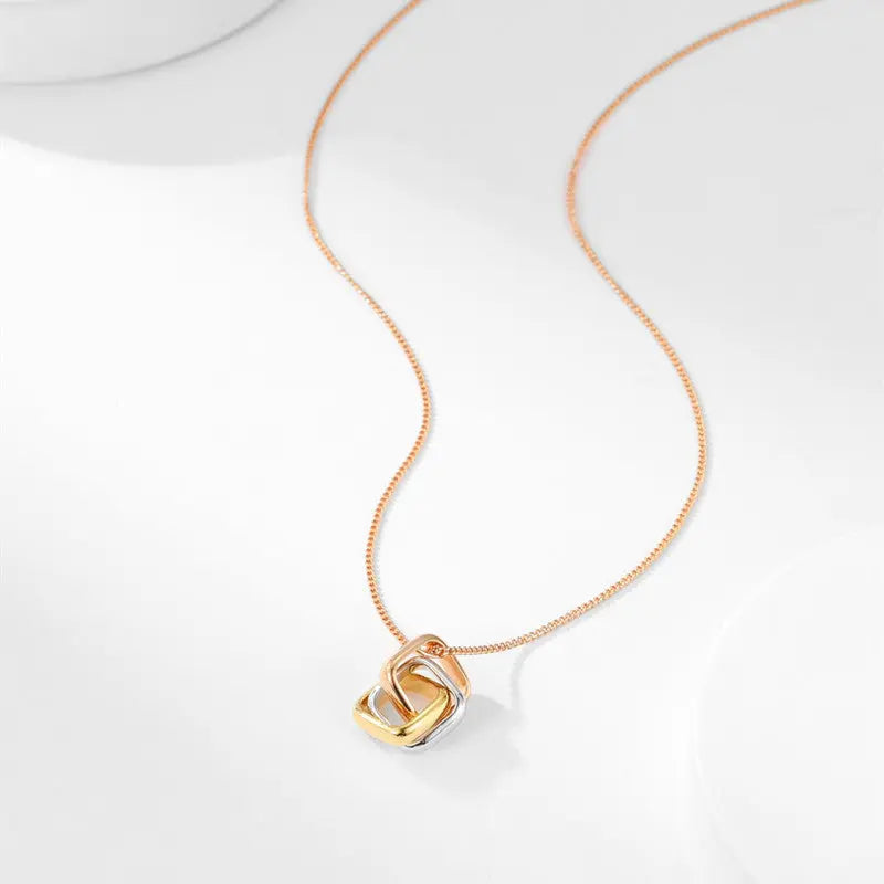 Square Three-color Ring Necklace Interlocking Clavicle Chain gomuto.com