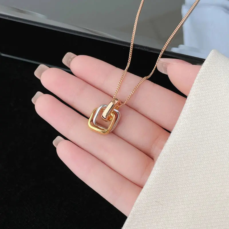 Square Three-color Ring Necklace Interlocking Clavicle Chain gomuto.com