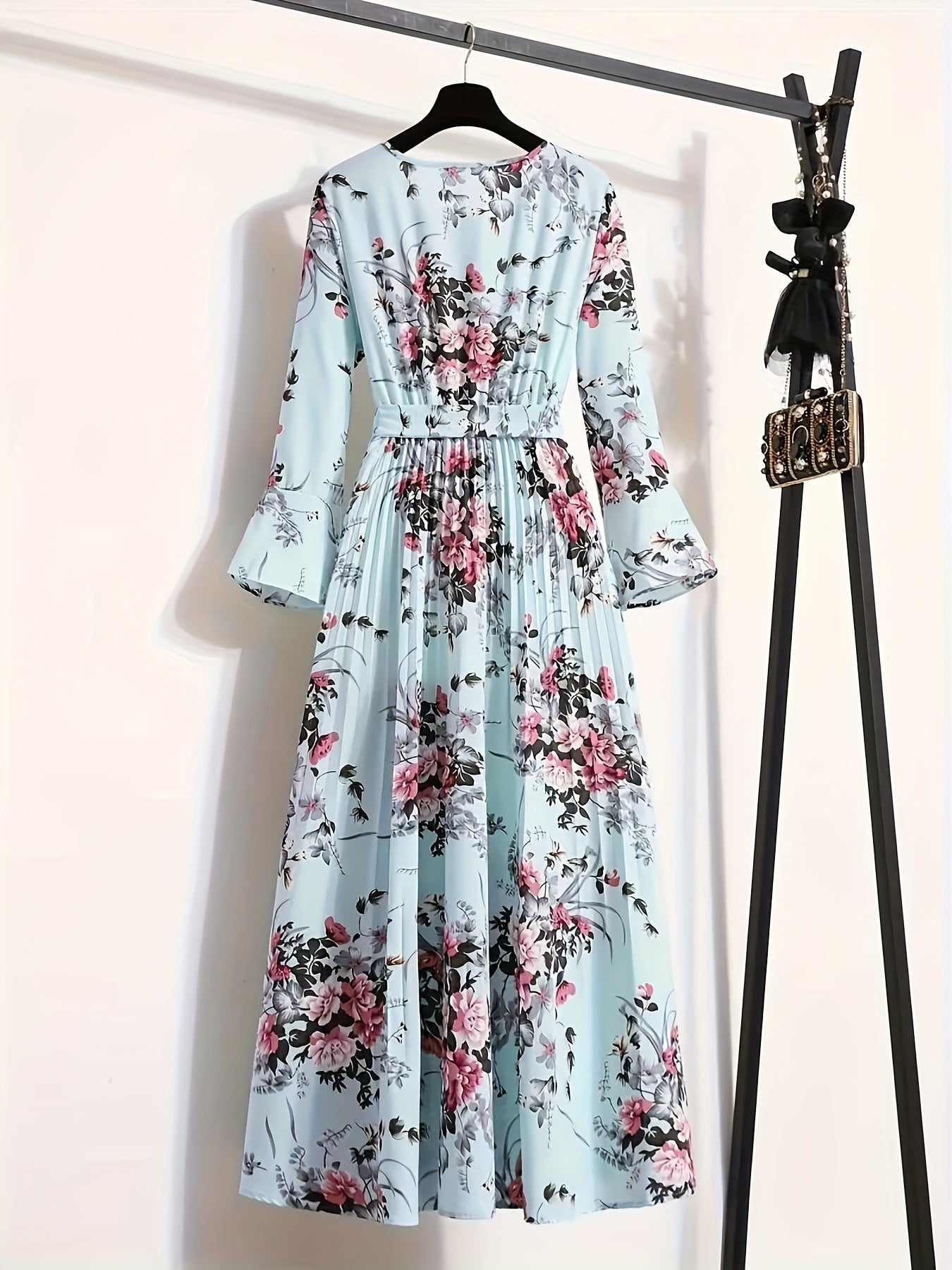 Belted Pleated Floral Print Dress - Elegant Crew Neck Long Sleeve Dress for Women, Perfect for Spring, Fall